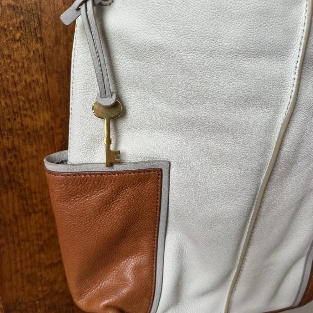Fossil Ivory & Brown Shoulder/Crossbody Hobo Bag w/Side Pockets